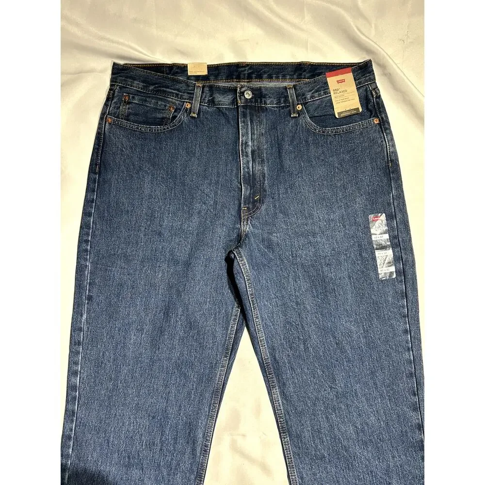 NWT 550 Levis size 40 waist 32 leg MSRP‎ $69.50